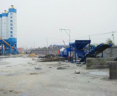 中鐵四局連鎮(zhèn)客專洗石機(jī)安裝現(xiàn)場(chǎng)